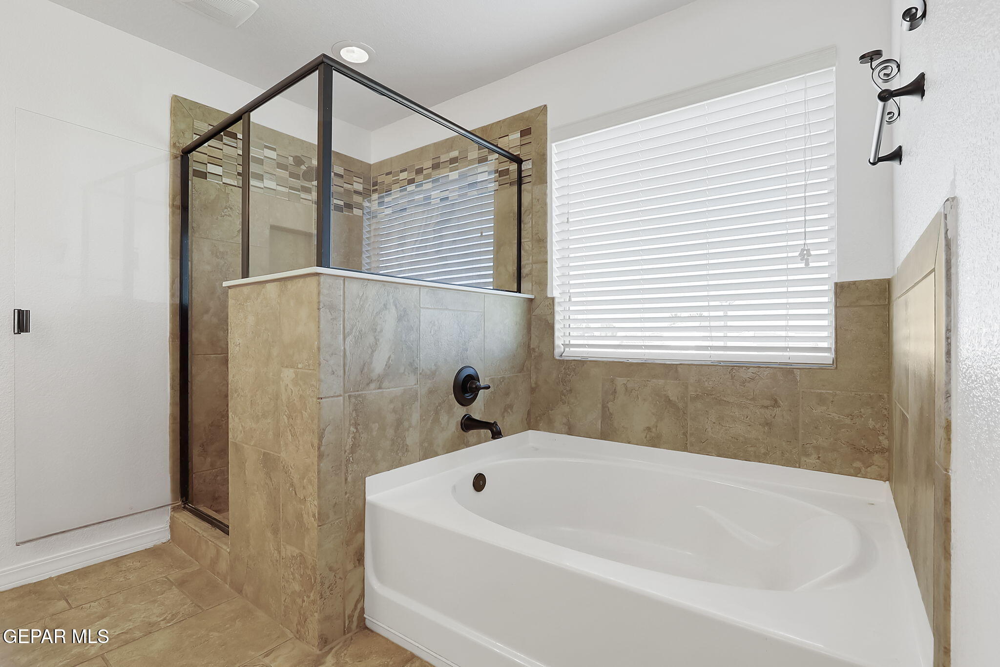 520 Gomez Road El Paso, TX 79932 - Photo 57 of 71 56-web-or-mls-IMG_7660