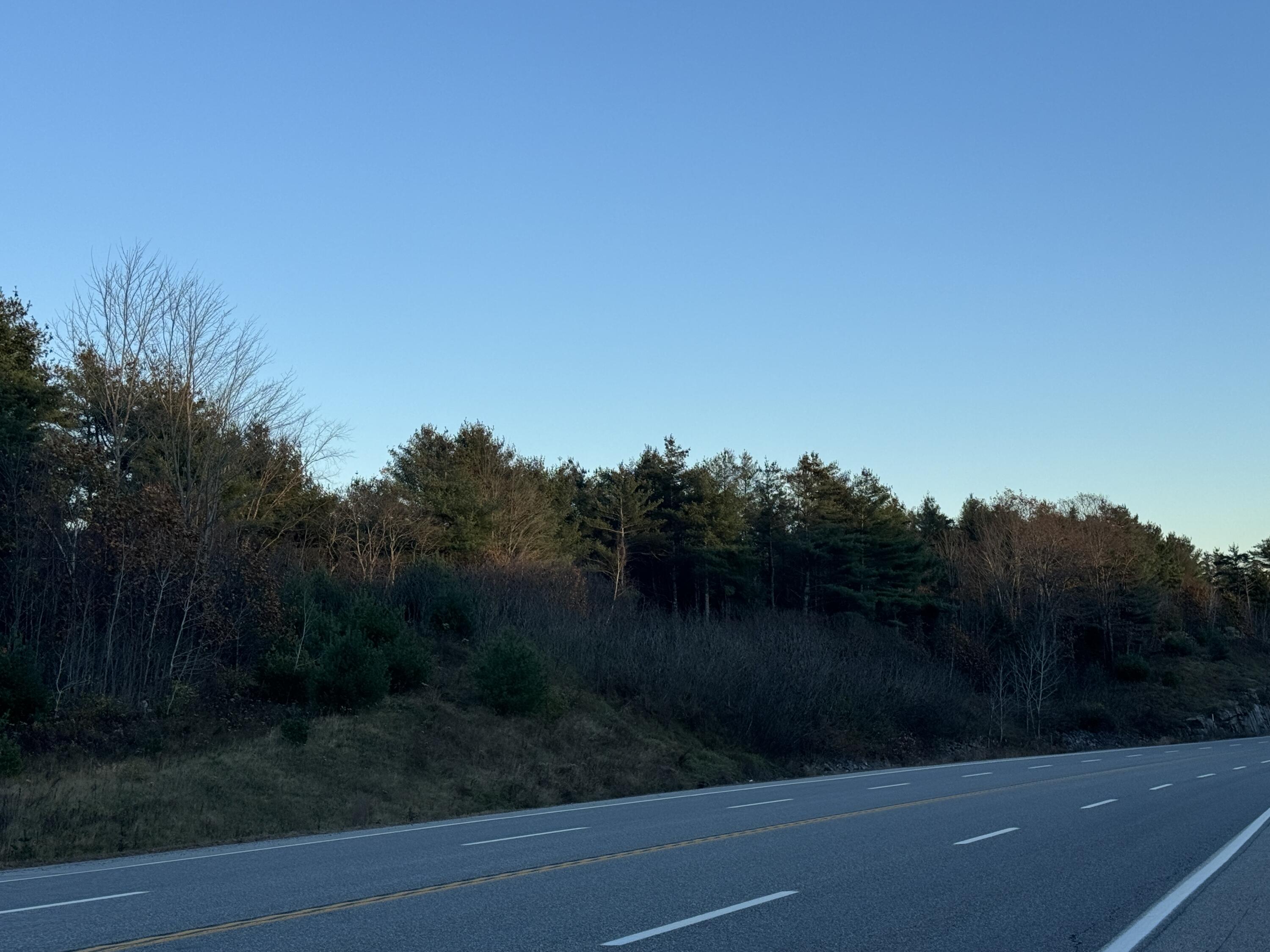 450 West River Road Augusta, ME 04330 - Photo 2 of 3 2