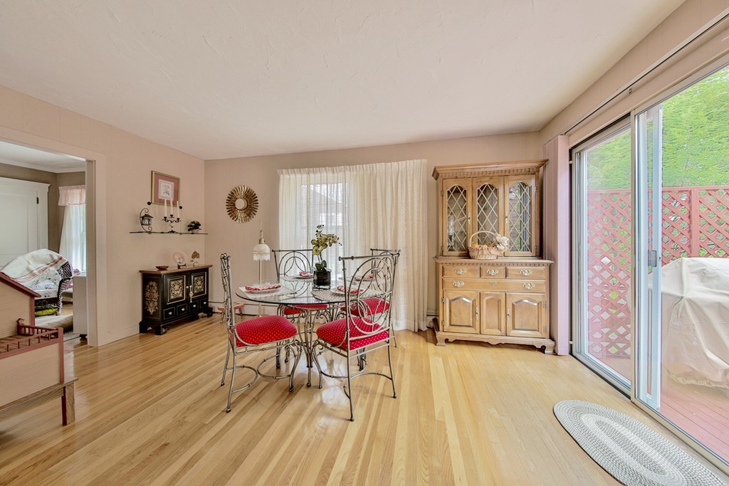 22 Hampshire Road Reading, MA 01867 - Photo 15 of 27 Gallery Image 15