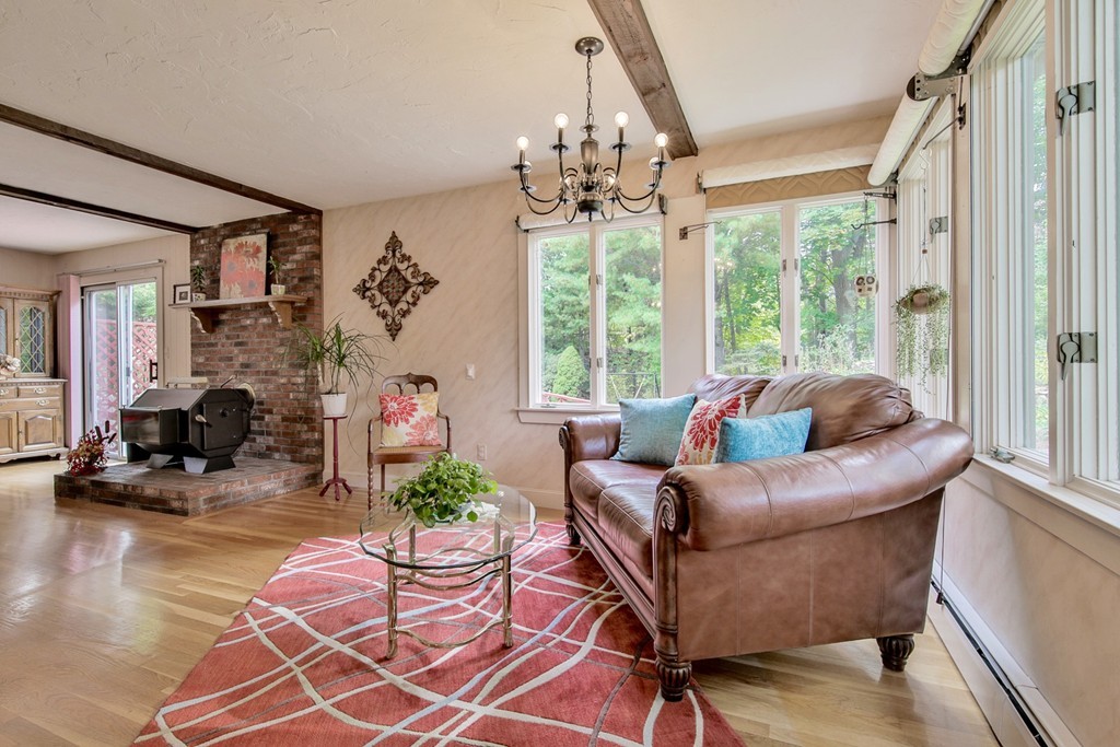 22 Hampshire Road Reading, MA 01867 - Photo 18 of 27 Gallery Image 18