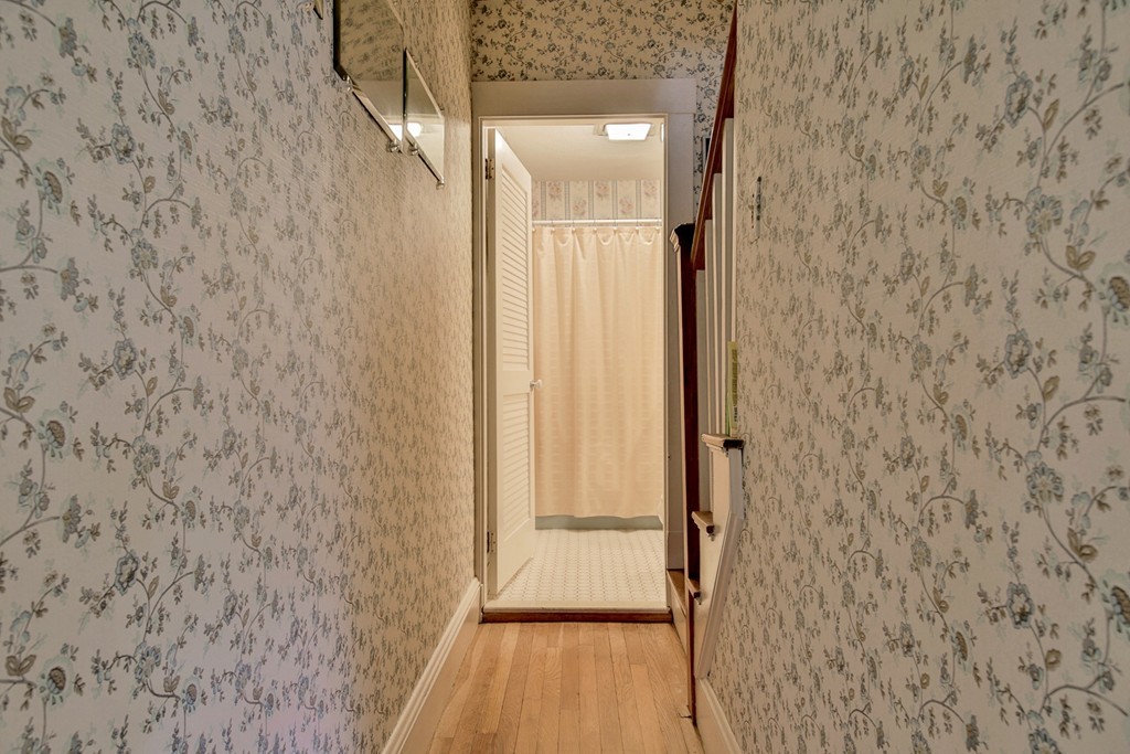 22 Hampshire Road Reading, MA 01867 - Photo 19 of 27 Gallery Image 19