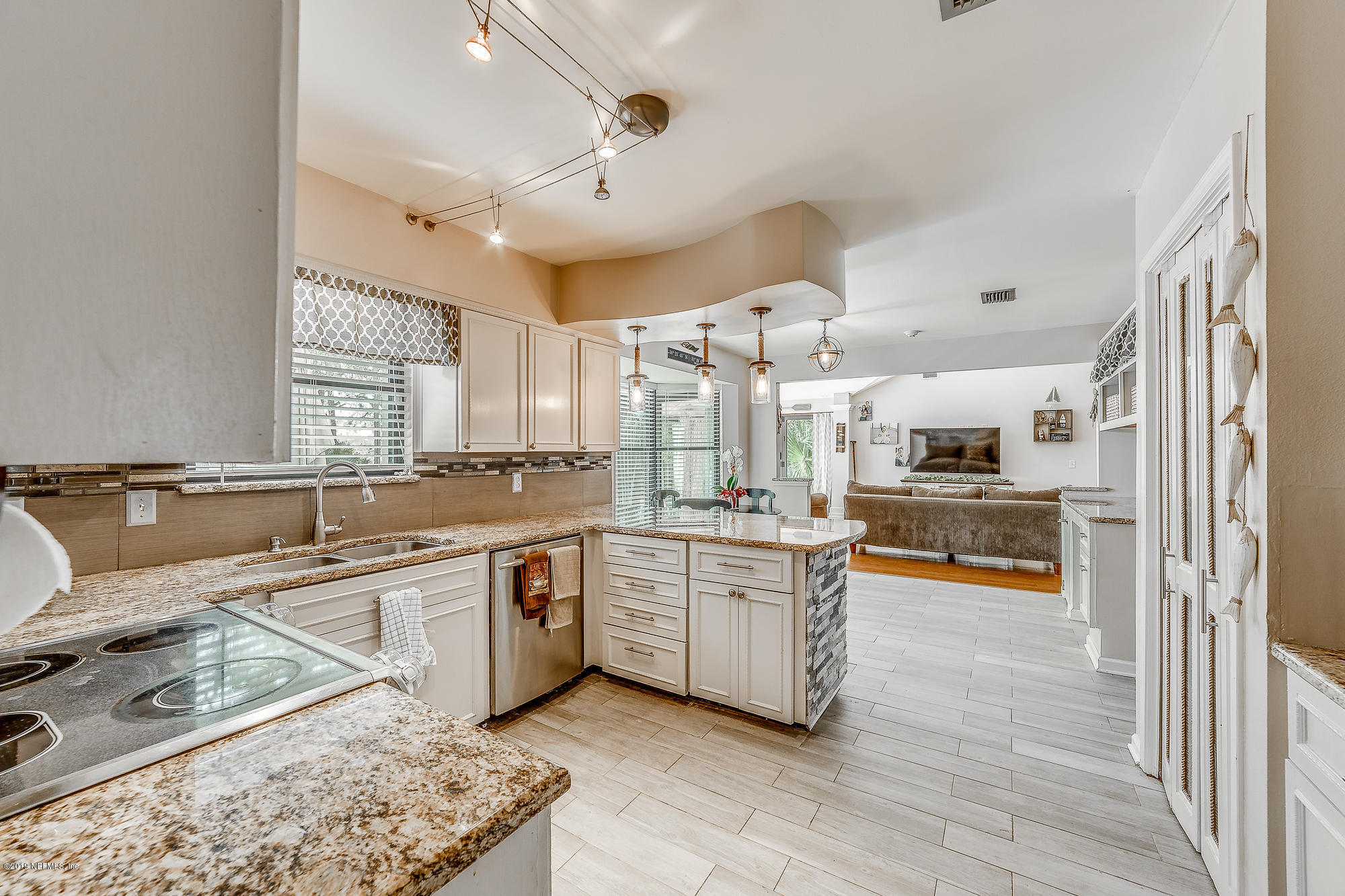 290 Broward Road Jacksonville, FL 32218 - Photo 19 of 52 290 Broward Rd-6125