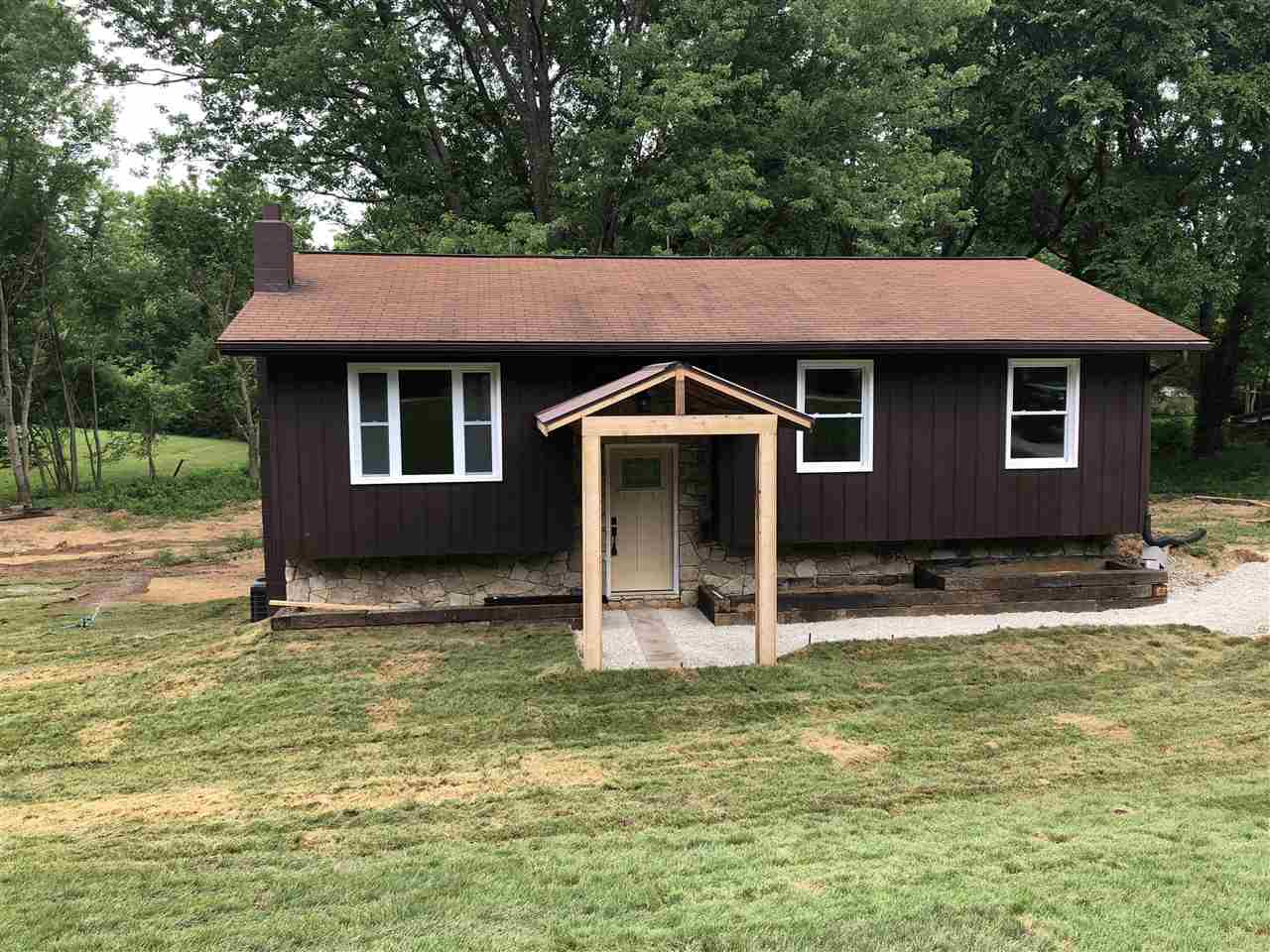 1100 Palestine Road Bedford, IN 47421 - Photo 2 of 21