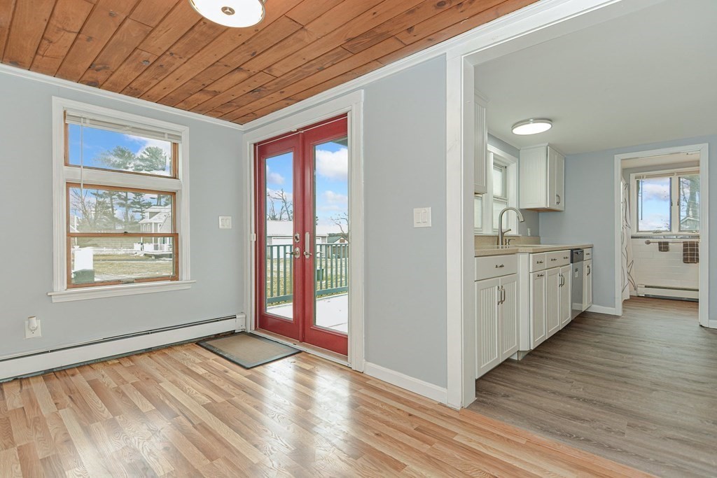 263 Middleboro Road East Freetown, MA 02717 - Photo 11 of 33 Gallery Image 11