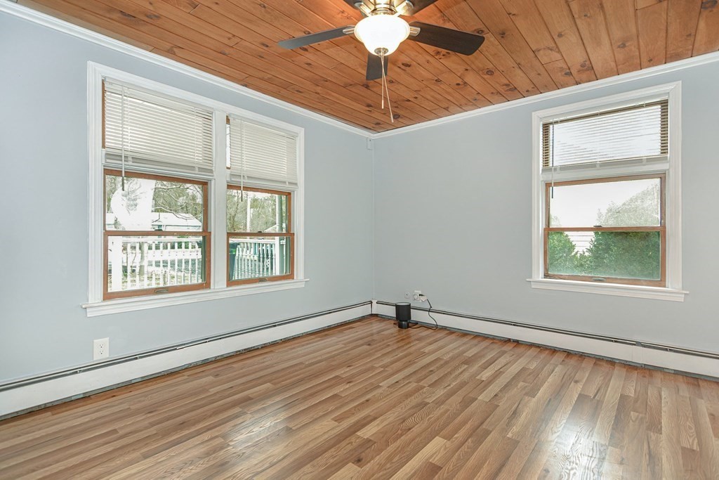 263 Middleboro Road East Freetown, MA 02717 - Photo 13 of 33 Gallery Image 13
