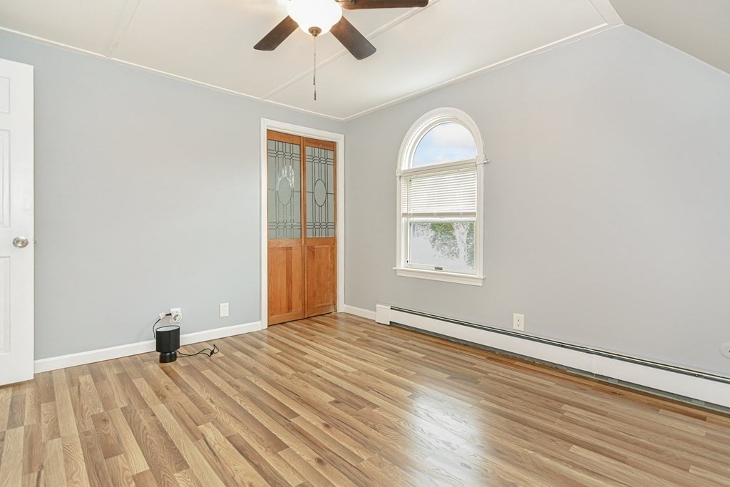 263 Middleboro Road East Freetown, MA 02717 - Photo 19 of 33 Gallery Image 19