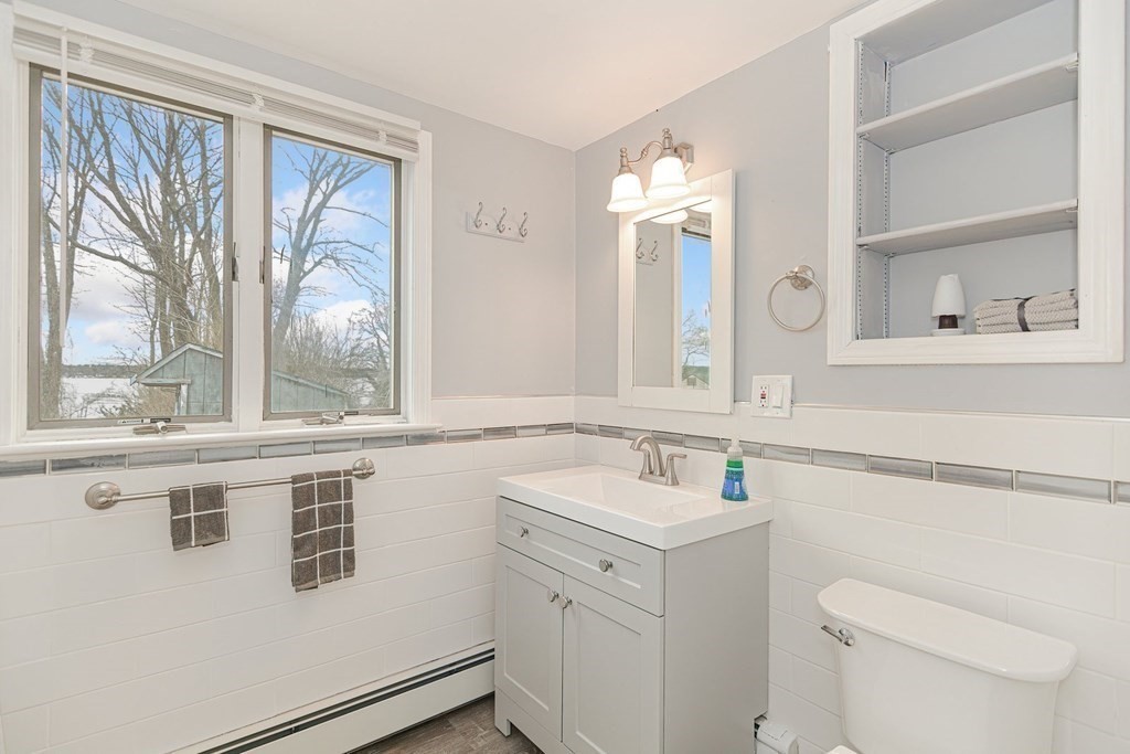 263 Middleboro Road East Freetown, MA 02717 - Photo 22 of 33 Gallery Image 22