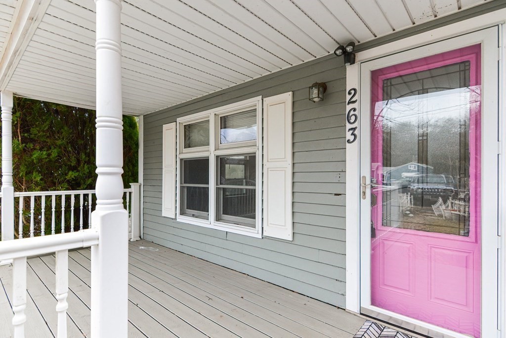 263 Middleboro Road East Freetown, MA 02717 - Photo 3 of 33 Gallery Image 3