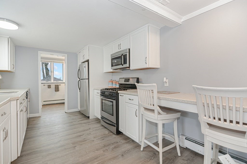 263 Middleboro Road East Freetown, MA 02717 - Photo 6 of 33 Gallery Image 6