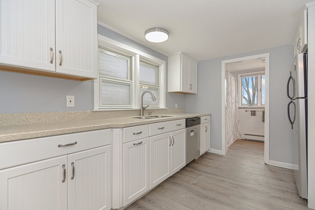 263 Middleboro Road East Freetown, MA 02717 - Photo 7 of 33 Gallery Image 7
