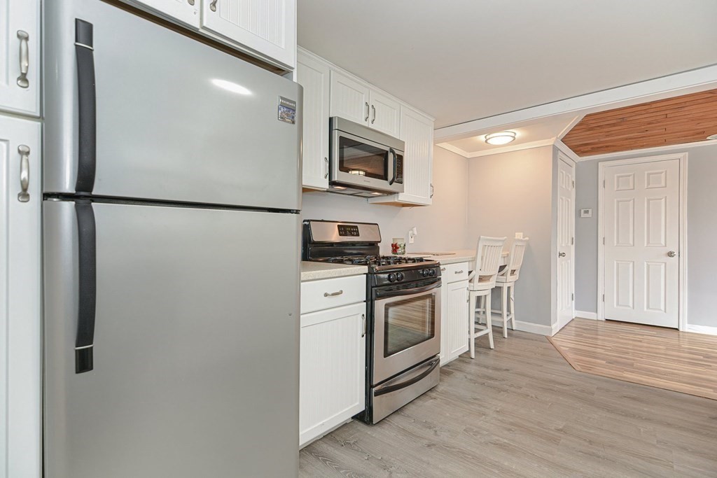 263 Middleboro Road East Freetown, MA 02717 - Photo 8 of 33 Gallery Image 8