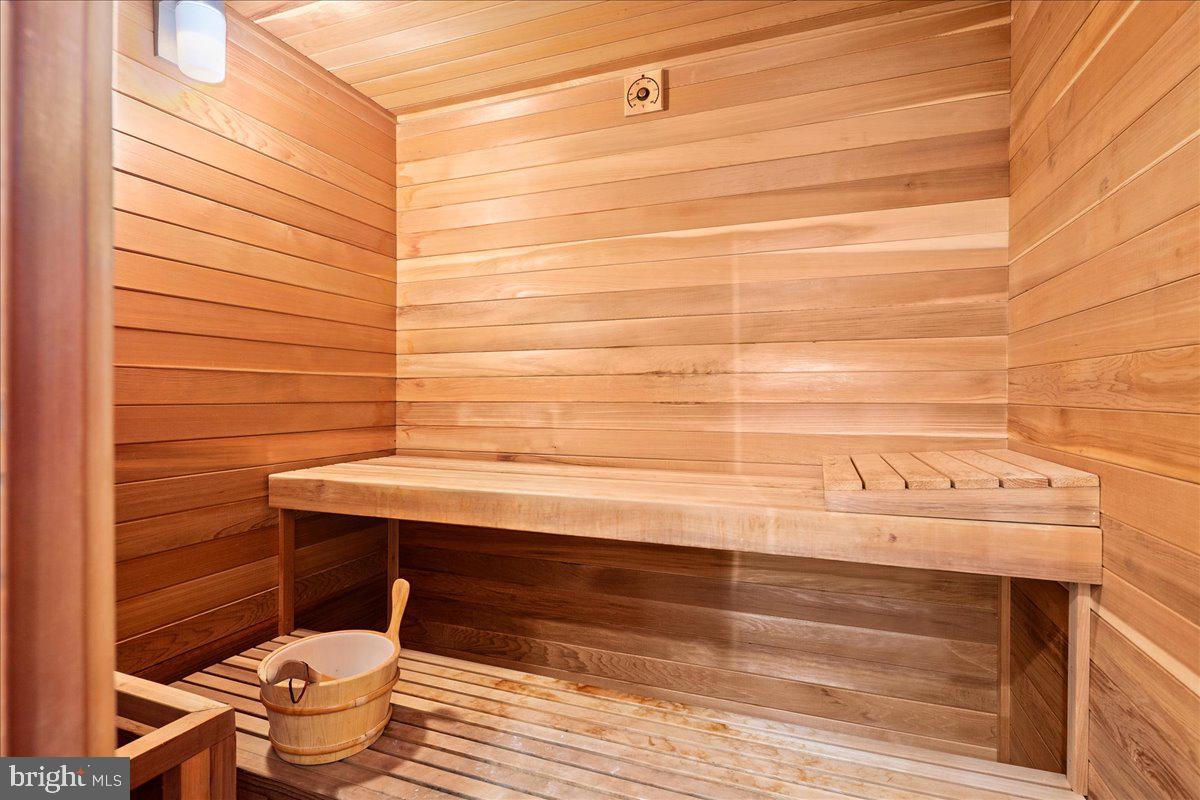 3012 Russell Road Alexandria, VA 22305 - Photo 41 of 56