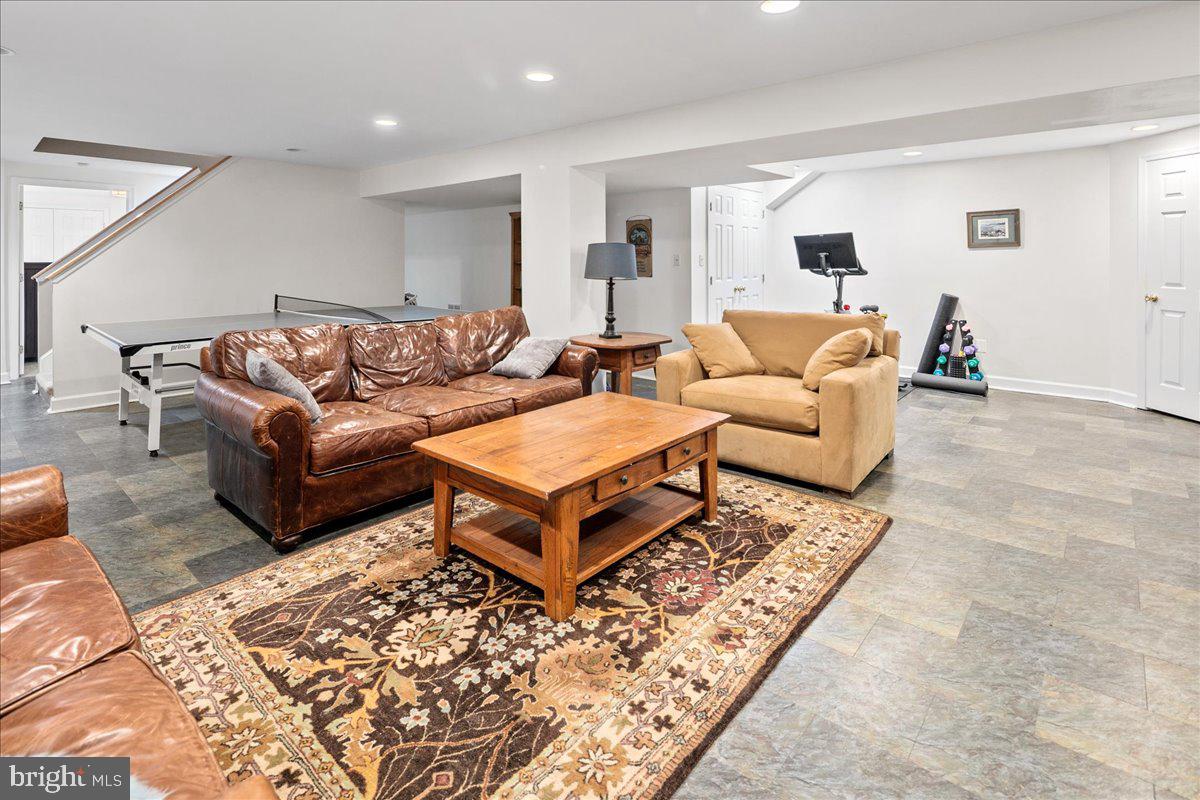 3012 Russell Road Alexandria, VA 22305 - Photo 46 of 56