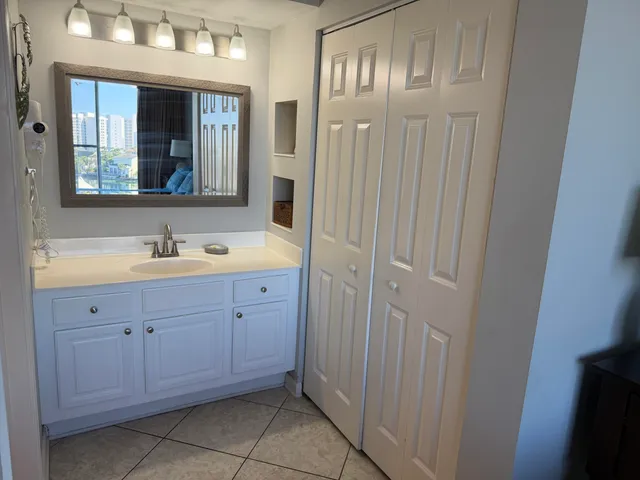 $425,000 | 970 Highway 98, Unit 602, Destin, FL 32541