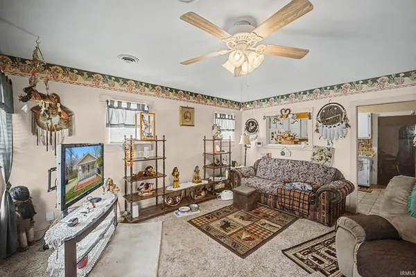 $125,000 | 102 North Hoke Avenue, Frankfort, IN 46041