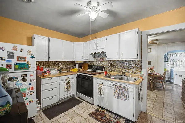 $125,000 | 102 North Hoke Avenue, Frankfort, IN 46041