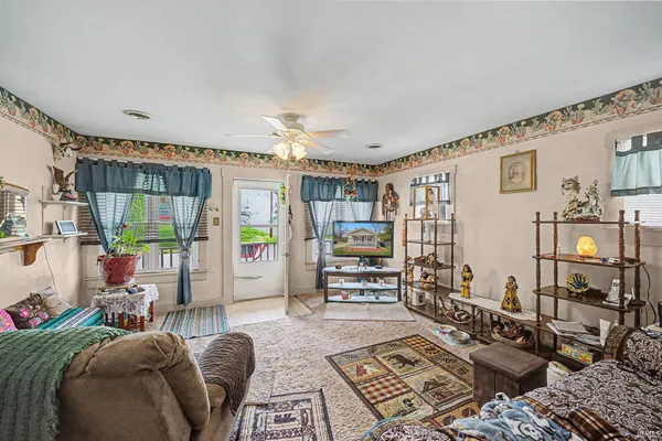 $125,000 | 102 North Hoke Avenue, Frankfort, IN 46041