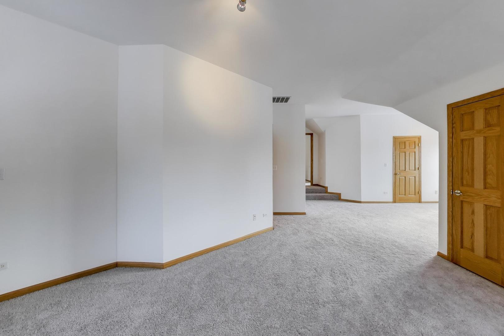 16W234 91st Street Burr Ridge, IL 60527 - Photo 24 of 50 a view of empty room