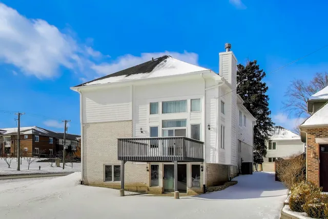 $799,999 | 16W234 91st Street, Burr Ridge, IL 60527