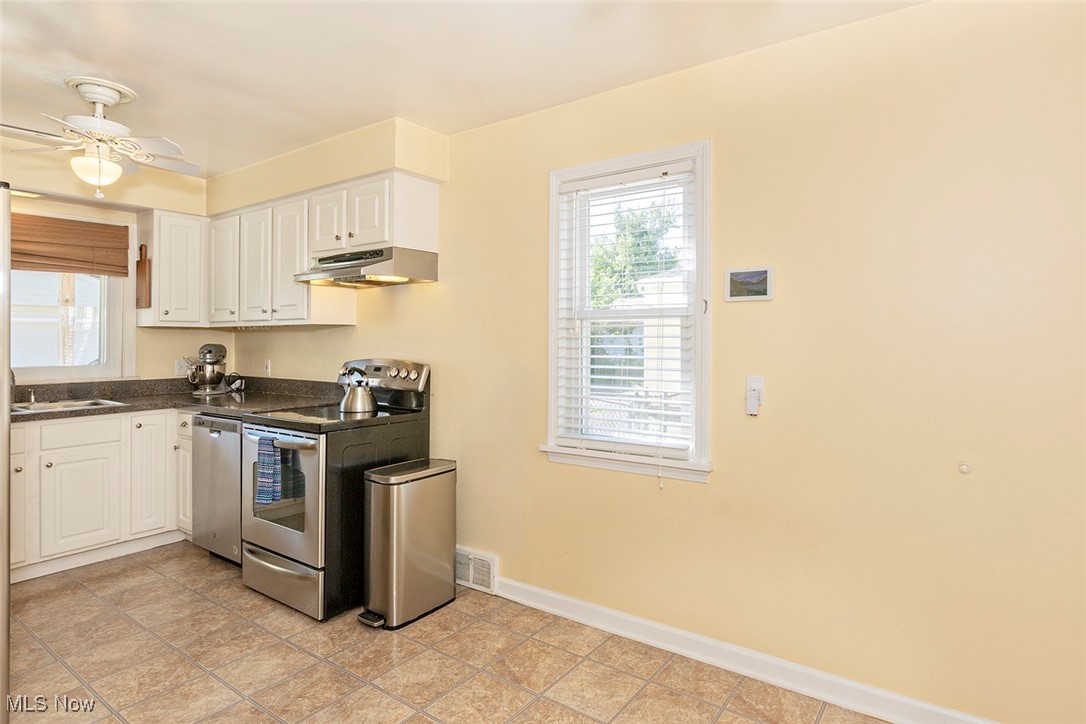 1223 Churchill Road Lyndhurst, OH 44124 - Photo 21 of 40 Gallery Image 21