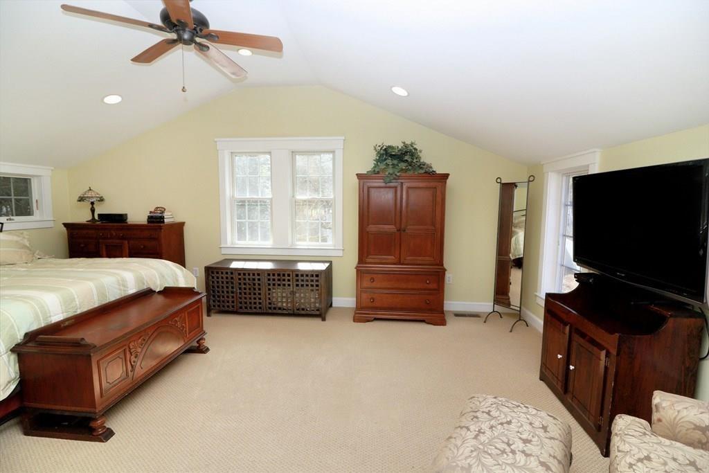 17 Dover Road Natick, MA 01760 - Photo 20 of 33 Gallery Image 20