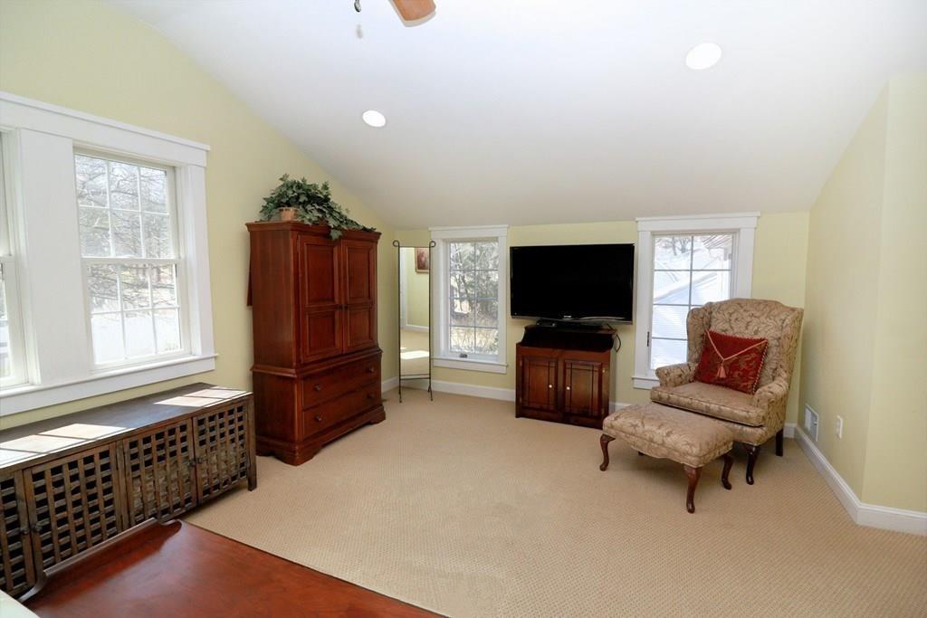 17 Dover Road Natick, MA 01760 - Photo 21 of 33 Gallery Image 21