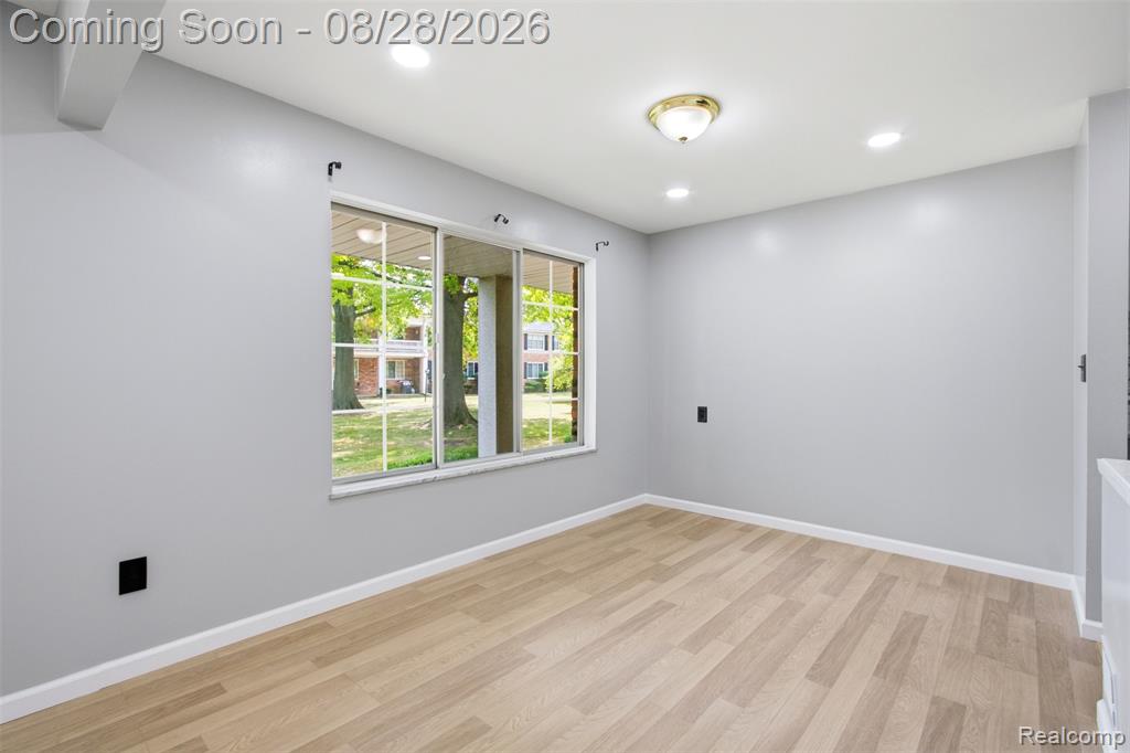 29622 Hoover Road Warren, MI 48093 - Photo 5 of 14 Gallery Image 5