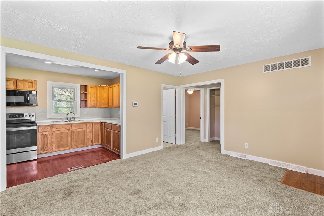 201 Washington Road Xenia, OH 45385 - Photo 9 of 37 Gallery Image 9