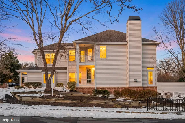 $1,025,000 | 9800 Bolton Village Court, Fairfax, VA 22032