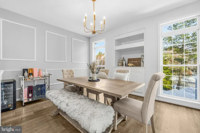 $1,025,000 | 9800 Bolton Village Court, Fairfax, VA 22032