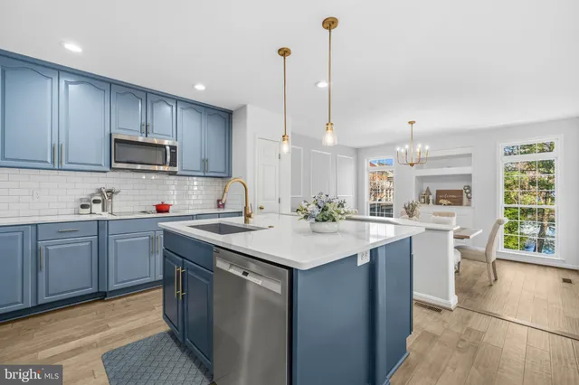 $1,025,000 | 9800 Bolton Village Court, Fairfax, VA 22032