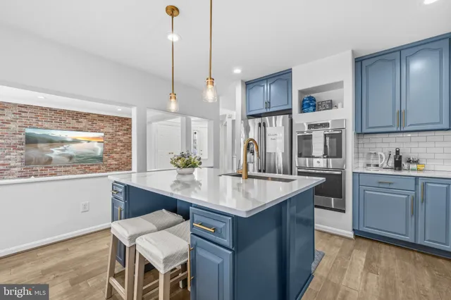 $1,025,000 | 9800 Bolton Village Court, Fairfax, VA 22032