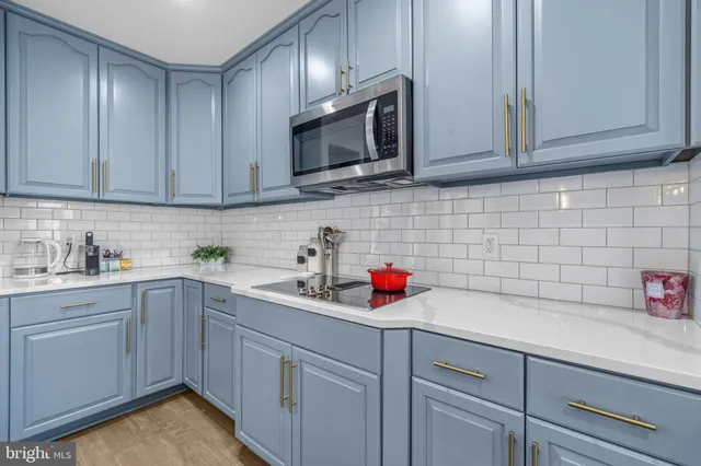 $1,025,000 | 9800 Bolton Village Court, Fairfax, VA 22032