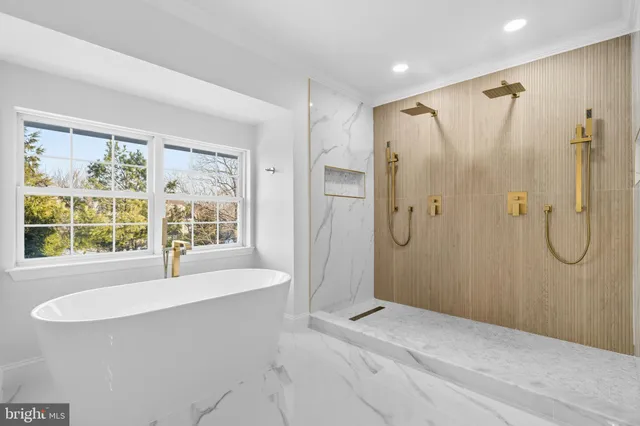 $1,025,000 | 9800 Bolton Village Court, Fairfax, VA 22032