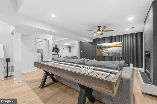 $1,025,000 | 9800 Bolton Village Court, Fairfax, VA 22032