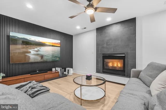 $1,025,000 | 9800 Bolton Village Court, Fairfax, VA 22032