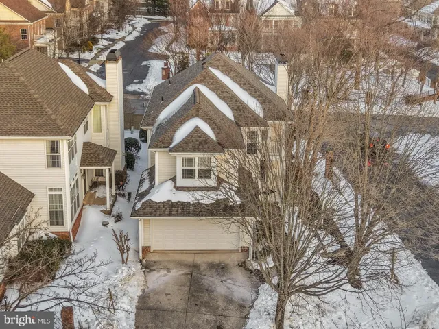 $1,025,000 | 9800 Bolton Village Court, Fairfax, VA 22032