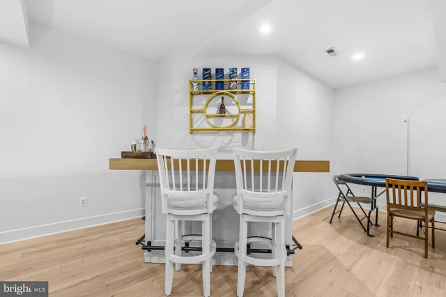 $1,025,000 | 9800 Bolton Village Court, Fairfax, VA 22032