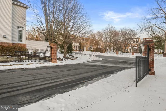 $1,025,000 | 9800 Bolton Village Court, Fairfax, VA 22032