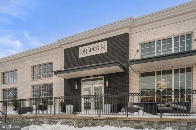 $1,025,000 | 9800 Bolton Village Court, Fairfax, VA 22032