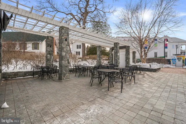 $1,025,000 | 9800 Bolton Village Court, Fairfax, VA 22032