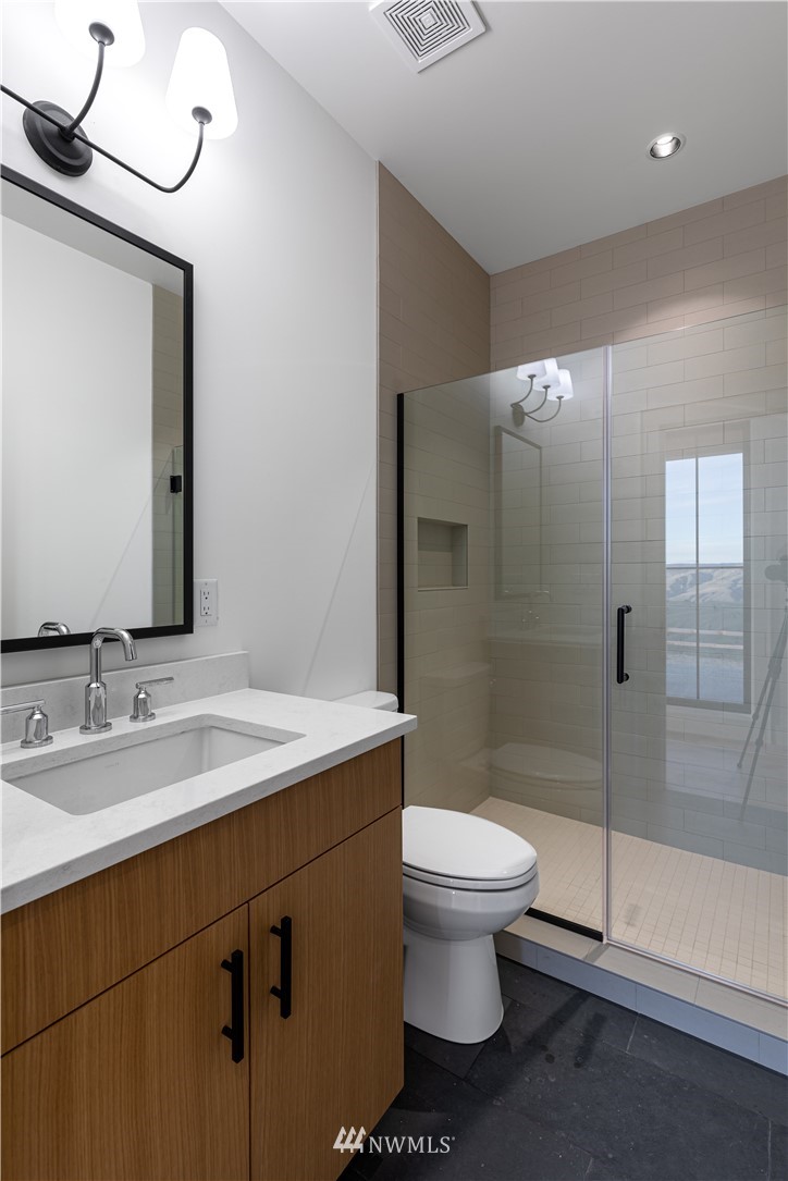 522 Hawks Ridge Road Chelan, WA 98816 - Photo 19 of 24 Gallery Image 19