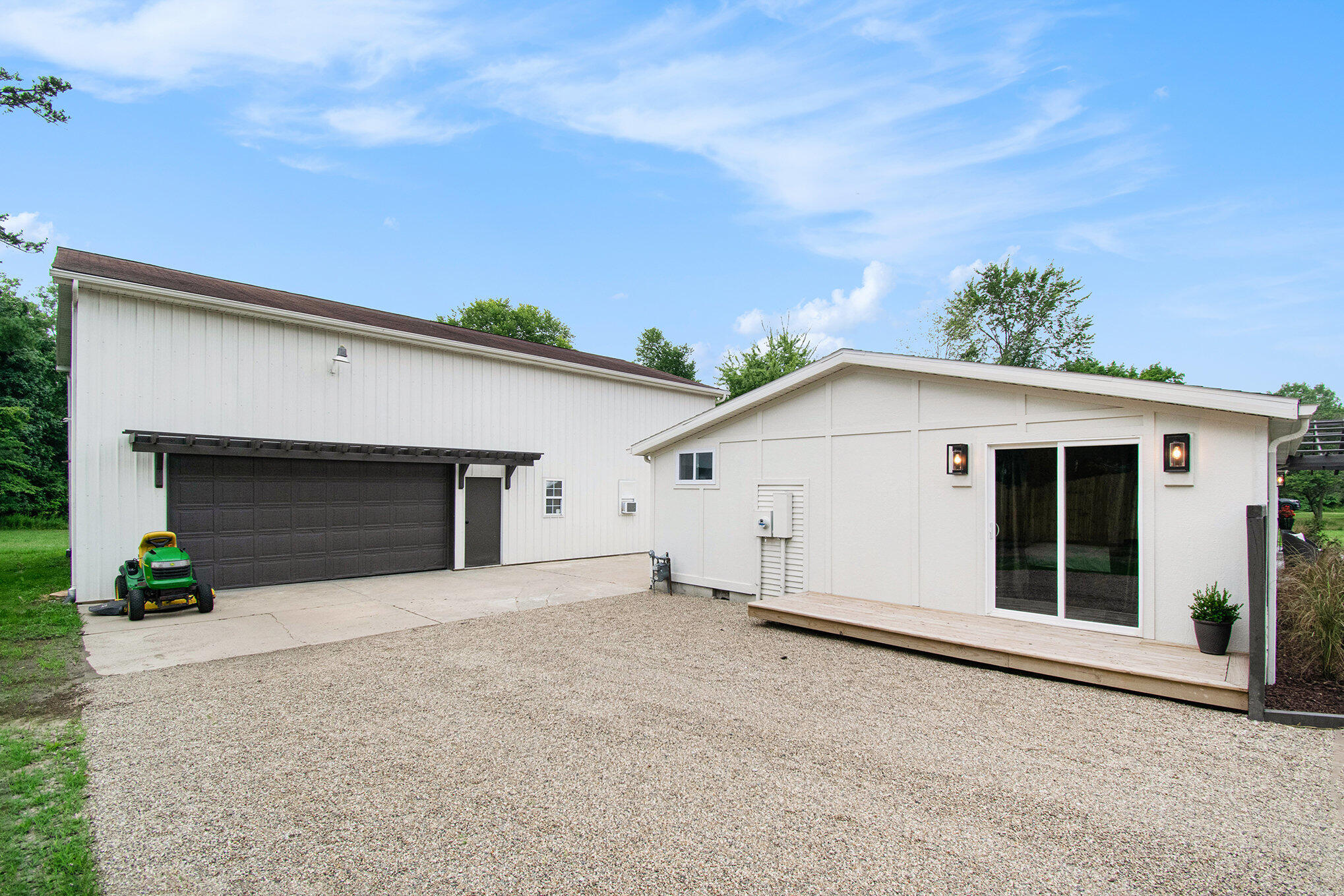 8460 Warren Woods Road Three Oaks, MI 49128 - Photo 19 of 24 022_photo_jul_30_2025_1_56_22_pm_426