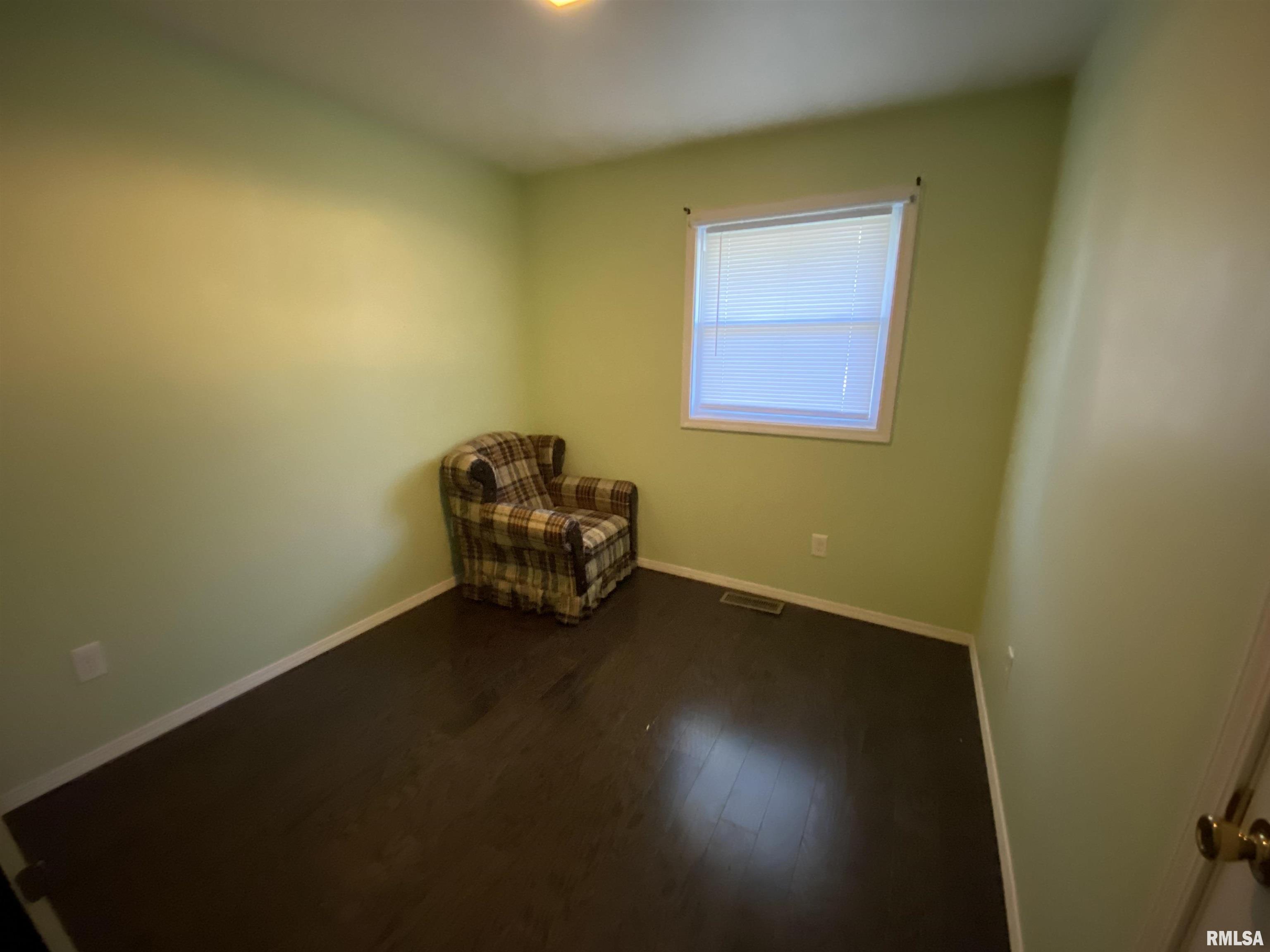 2270 East Laurel Street Springfield, IL 62703 - Photo 9 of 10 Gallery Image 9