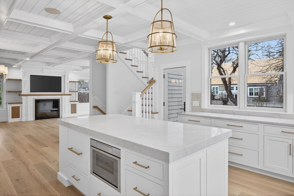 28 Cranberry Lane Chatham, MA 02650 - Photo 9 of 41