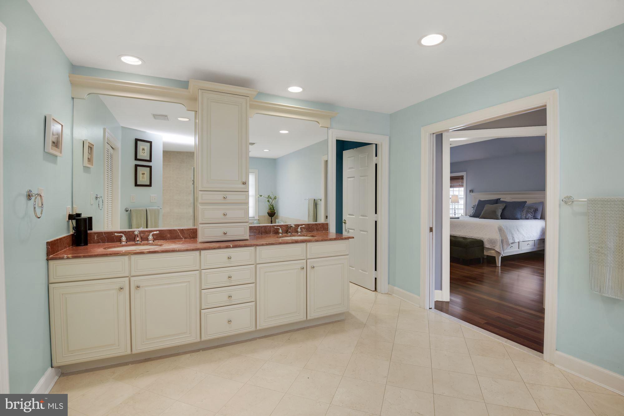 10415 Grey Fox Road Potomac, MD 20854 - Photo 33 of 58 Gallery Image 33