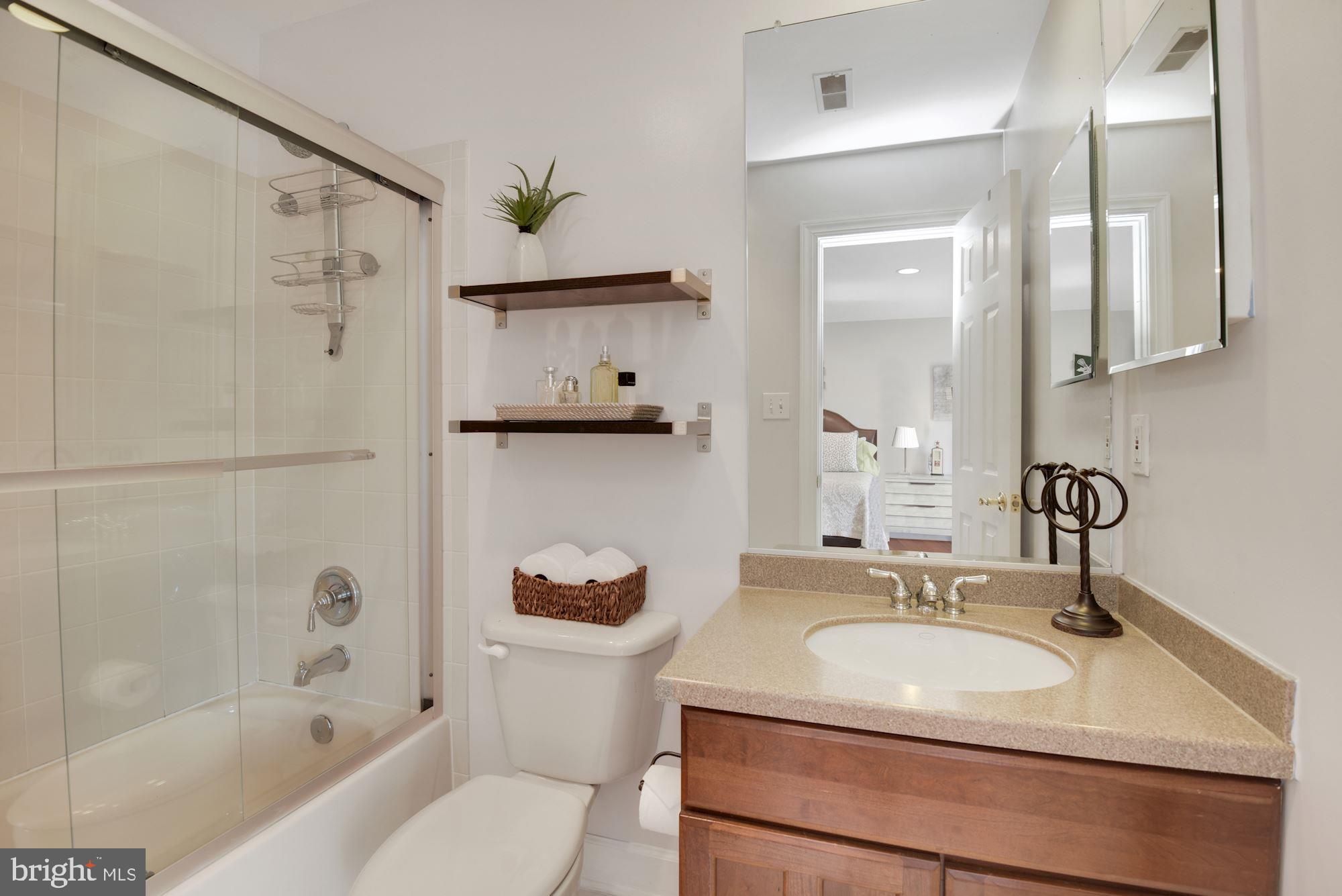 10415 Grey Fox Road Potomac, MD 20854 - Photo 36 of 58 Gallery Image 36
