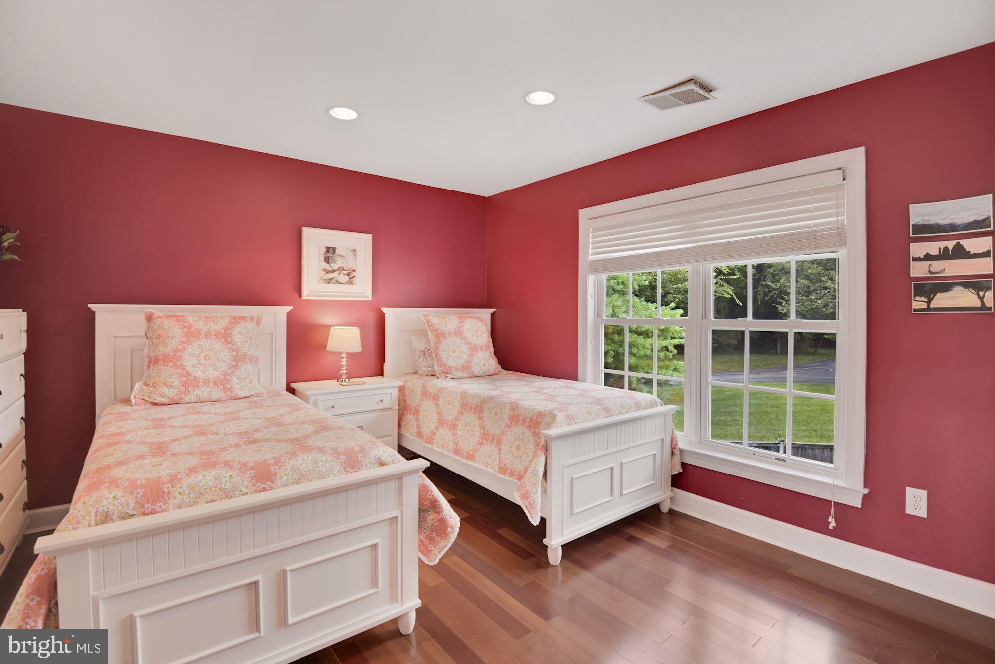 10415 Grey Fox Road Potomac, MD 20854 - Photo 39 of 58 Gallery Image 39