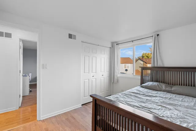 $268,000 | 671 Cedarwood Court, Wheeling, IL 60090