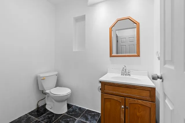 $268,000 | 671 Cedarwood Court, Wheeling, IL 60090